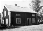 BOSTADSHUS BONDGÅRD VINTERBILD