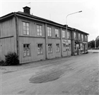 BOSTADSHUS AFFÄRSBYGGNAD