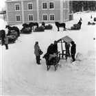 VINTERBILD FILMINSPELNING SKÅDESPELARE FRILUFTSMUSEUM FRILUFTSMUSEUM HÄST