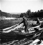 MAN FLOTTARE FLOTTNING TIMMER BÅT