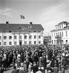 FOLKSAMLING TORG RÅDHUS RÅDHUS