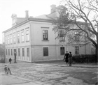 STADSBEBYGGELSE KVINNA BOSTADSHUS