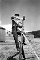 JORDBRUKSARBETE MAN