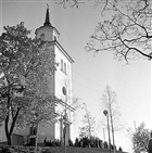 KYRKA MÄNNISKOR