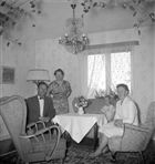 BOSTADSINTERIÖR FAMILJ