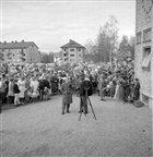 MÄNNISKOR SKOLGÅRD FOTOGRAF