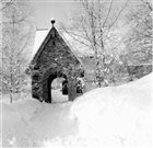 KYRKA VINTERBILD STIGPORT FRILUFTSMUSEUM