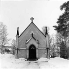 GRAVMONUMENT KYRKA VINTERBILD