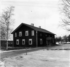 VINTERBILD BONDGÅRD BOSTADSHUS