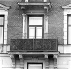 BOSTADSHUS BALKONG