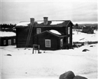 BOSTADSHUS BONDGÅRD VINTERBILD