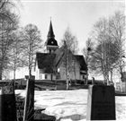 KYRKOGÅRD KYRKA VÅRBILD