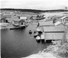 FISKELÄGE SJÖBOD BOSTADSHUS BÅT FISKEBÅT FISKELÄGE