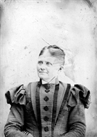 PORTRÄTT KVINNA