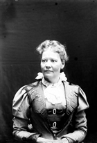 PORTRÄTT KVINNA