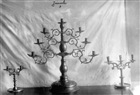 KYRKOUTSTÄLLNING KYRKOINVENTARIE LJUSSTAKE