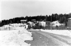 BONDGÅRD BOSTADSHUS VINTERBILD JORDBRUKSBEBYGGELSE