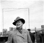 KVINNA