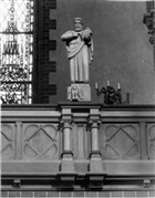 KYRKA KYRKOINTERIÖR KYRKOSKULPTUR