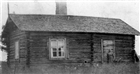 BONDGÅRD MANGÅRDSBYGGNAD KVINNA
